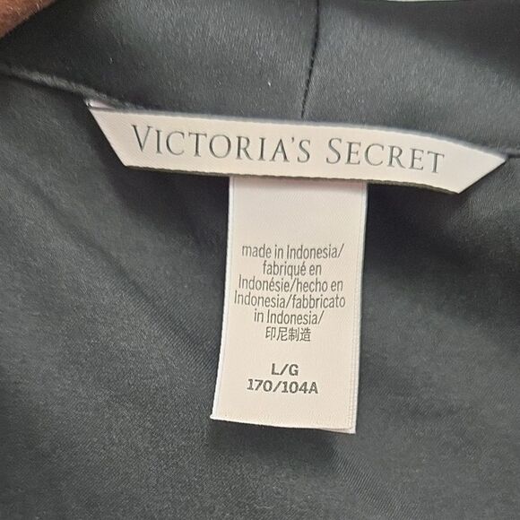 Victoria's Secret Black Robe with White Accents - Picture 2 of 4